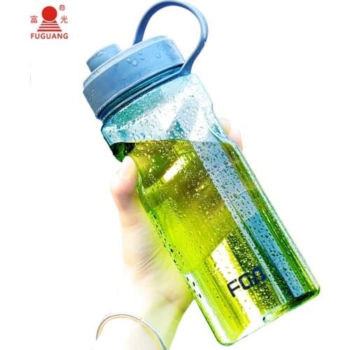 800ml/1000ml space lovers bottle with tea strainer Portable lovely food grade plastic water bottle