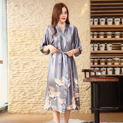 Spring Summer Faux Silk Sleepwear Bwedding Robe Long Bride Morning Robe Homewear Half Bath Robe Print Nightwear