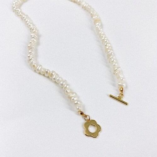 Minar French Luxury Natural Freshwater Pearl Necklaces for Women Gold Color Flower Toggle Clasp Circle Choker Necklace Gifts
