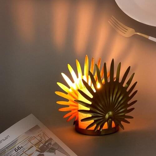 Leaf Shape Candlestick Leaf Shape Creative Christmas Decor Golden Hollow Ornaments for Christmas