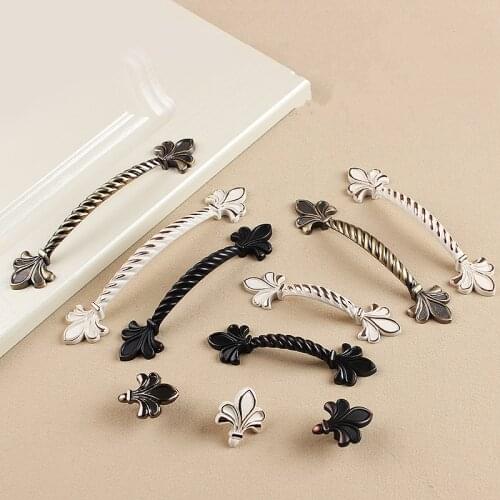 Modern Antique door handles Two-hole cabinet Shoe cabinet Wardrobe door Drawer handle Hardware Furniture Accessory