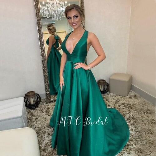 Long Simple Evening Dress V Neck Sweep Train A Line Dark Green Prom Gowns 2019 High Quality Women Party Dresses Robe De Soiree