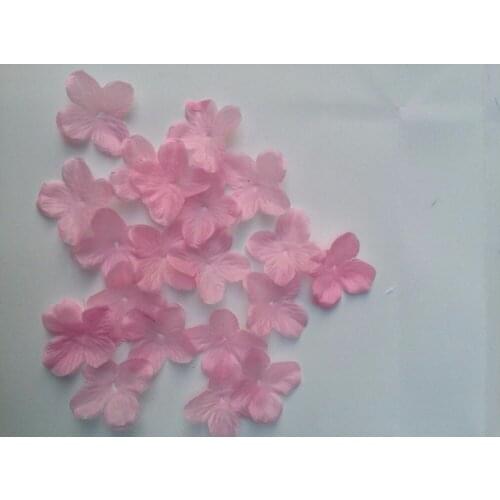 2,000pcs 4.5*4.5cm Pink Hydrangea Flower Leaves Petals For Wedding Party Holiday Table Venue Decoration