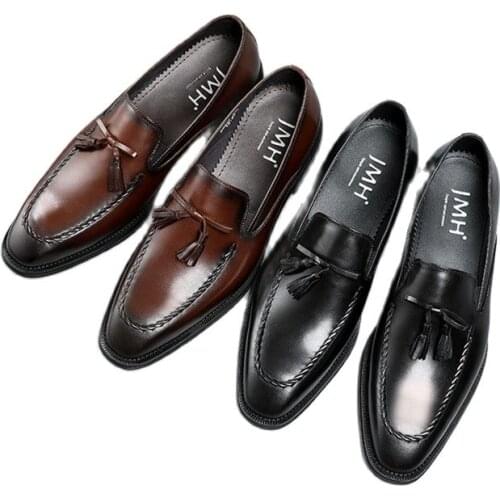 Mens loafers, fringed pointed toe, all-match, one-step leather mens shoes, British footwear, mens shoes