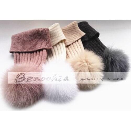 100% Natural Soft Fox Fur Ball Knitted Hats Winter Thick Fur Pom pom Caps Outdoor Curled Women Ski Skullies Beanies Gorros Bone