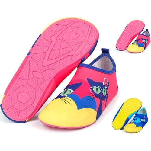 Woman Beach Sandals Diving Swimming Socks Tenis Masculino Water Shoes Men Summer Breathable Aqua Shoes Rubber Upstream Shoes