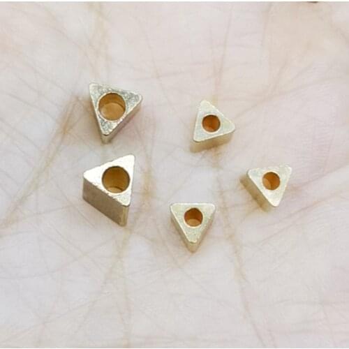 BoYuTe (100 Pieces/Lot) 5MM 7MM Metal Brass Triangle Beads Factory Supply Handmade Beaded Diy Jewelry Accessories