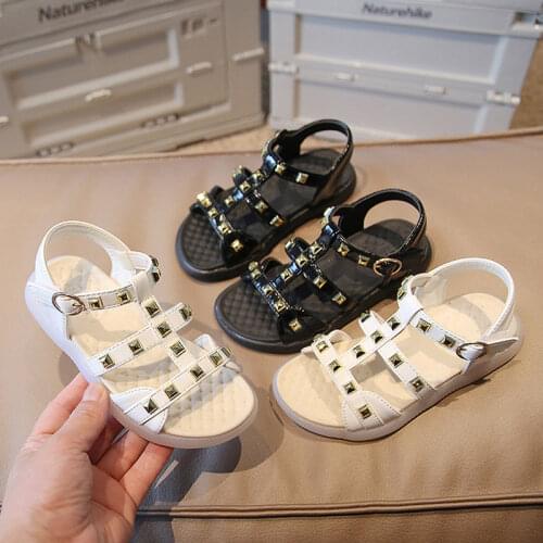 Gladiator Sandals Girls Shoes Rivets Beach Shoes Child Ankle Strap Casual Shoes Baby Kids Narrow Band Princess Shoes Toddler