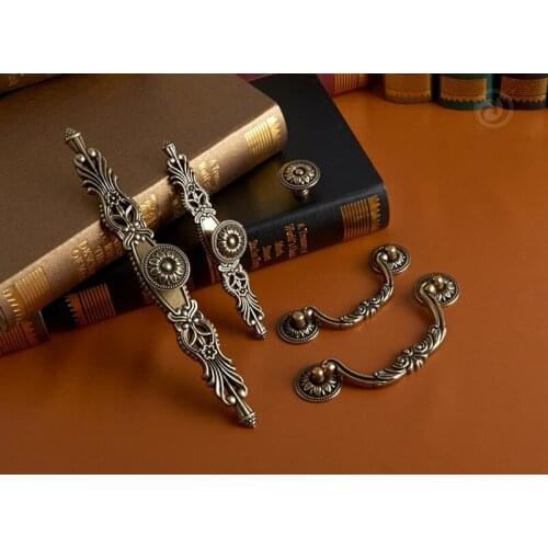 2 pcs Antique Bronze Dresser Pulls Handles Backplate Flower Drawer Handle Rustic Kitchen Cupboard Drop Pulls Furniture Hardware