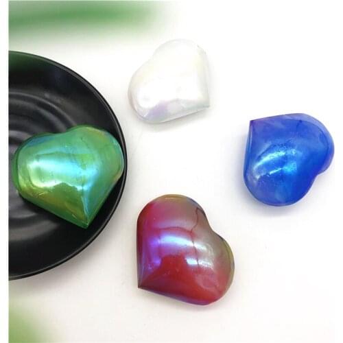 Drop Shipping Green Titanium Aura White Selenite Scalloped Crystal Heart Polished Healing Stones Decorative Stones and Crystals