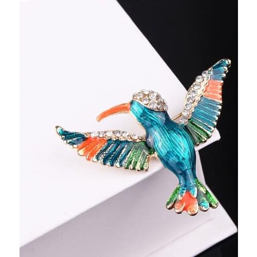 TODOX Creative Alloy Painting Oil Brooches Realistic trochilus hummingbird Bird Animal pins Insect Lapel Pin Unisex Fashion gift