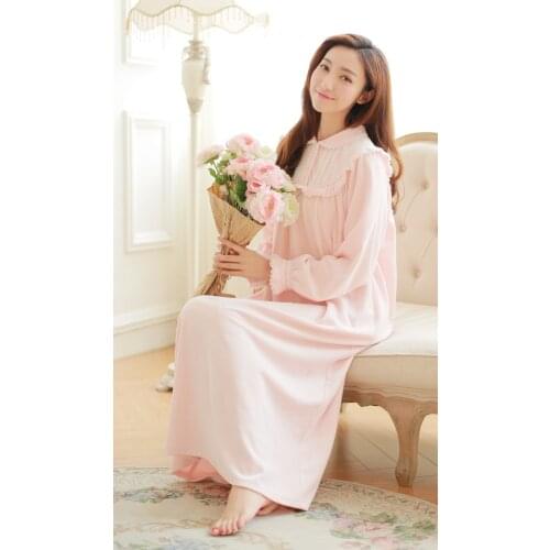 Free Shipping 100% Cotton Velvet Princess Nightdress Womens Long Nightgown Winter Sleepwear White and Pink camisolas de dormir