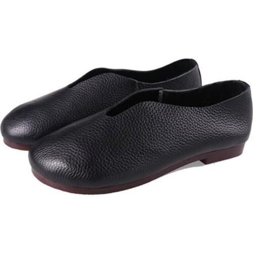 Spring Casual Flats Shoes Genuine Leather Women Slip On Round Toe Casual Office & Career soft Retro Folds shoes for women 2020
