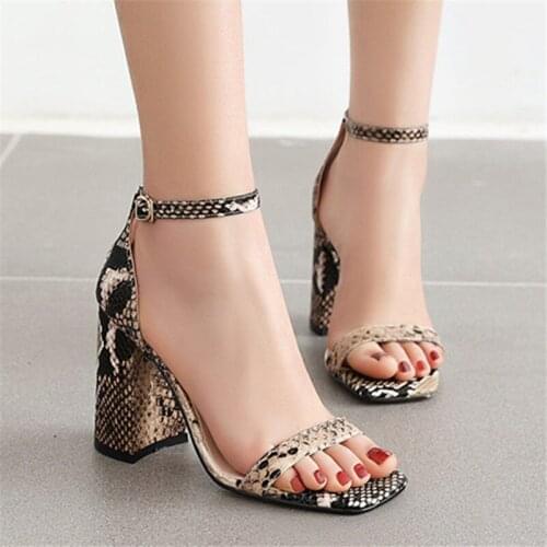 Elegant Shallow Heels Party Shoes Summer Peep Toe Date Sandals Women New Cool Print High Block Heels Sandals
