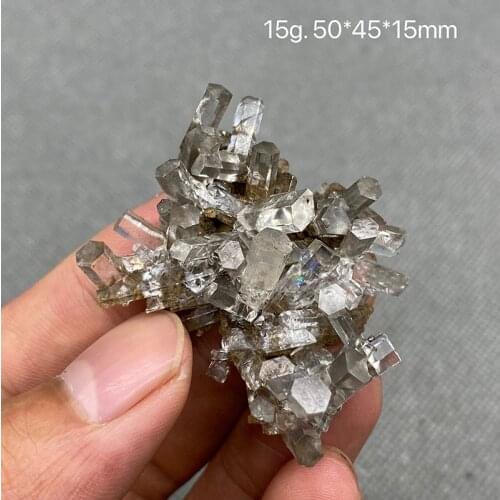 Natural transparent columnar calcite is rare and extinct in China