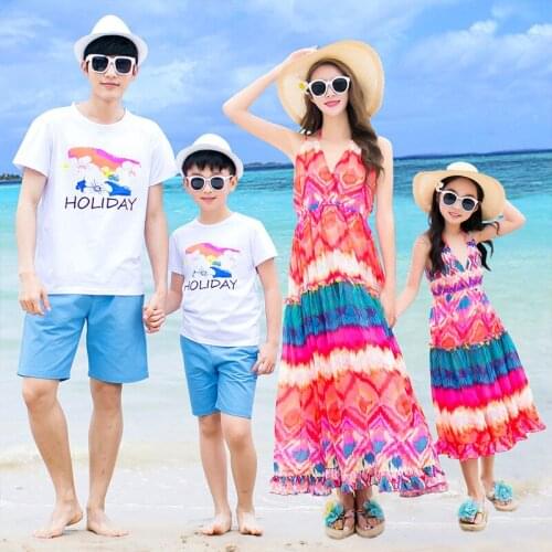 Family Clothing 2019 Family Set Beach Clothes Bohemian Mother/Mom and Daughter Dresses Clothes Father Son Clothing Sets 3XL