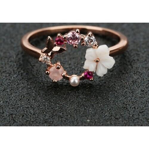 AMORUI Romantic Happy Butterfly Women Rings Rose Gold Color Natural Freshwater Pearls Crystal Party Rings Fashion Jewelry
