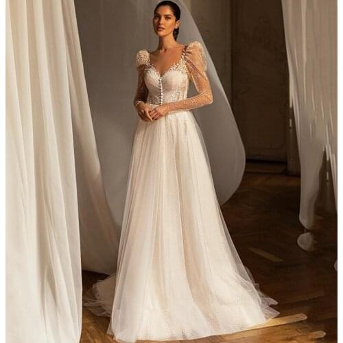 Eightree 2021 Vintage Long Sleeve Wedding Dresses Lace Dots Tulle Vintage Wedding Gowns V Neck Sweep Train Bridal Dress Custom