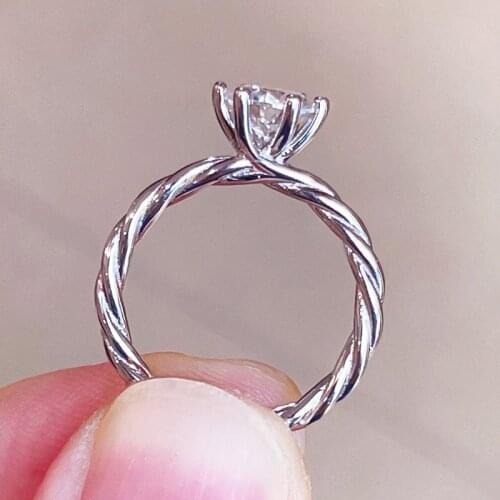 SUBRELI Color D Moissanite Rings For Women Vine Design 0.5-1.0CT Fixed Size Diamond Ring S925 Silver Plated 18K White Gold