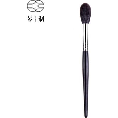 QINZHI Professional Handmade Make Up Brush G043 Small Round Blush Highlighter Brush Soft Saikoho Goat Hair Makeup Brushes