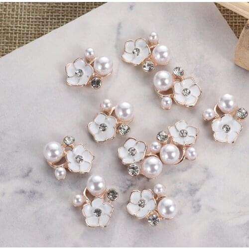 10pcs Flower Rhinestones Buttons Pearl button Diamante crystal Bow wedding Bride Holding Scrapbooking Accessories Apparel Sewing