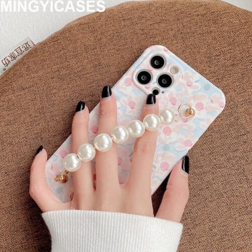 Silicon Cases for Iphone 12 Pro Xr Xs Max X 7 8 Plus SE 2020 Cover wtih Pearl Braclet Strap Coque for Iphone 11 Pro Max Case