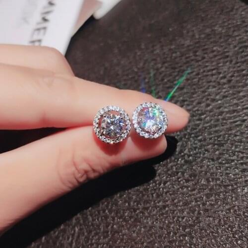 Female Shiny Moissanite Stud Earrings for Women Temperament Simple Popular Ear Jewelry (E004)