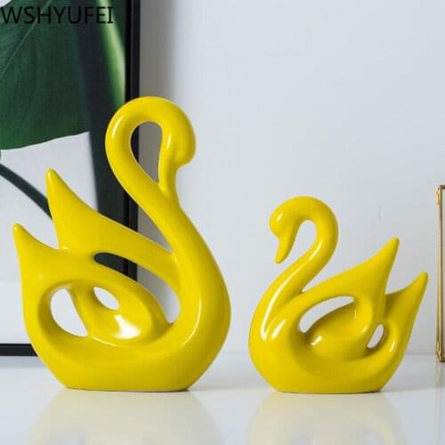 Creative A Pair Swan Shape Ceramic Statue Home Decor Living Room Decorations Entrance Red Wine Shelf Ornaments Birthday Present
