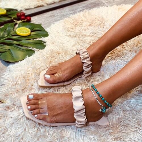 Kalsooni 2021 NEW Women Clear Flat Sandals Transparent Beach Shoes Summer PU Pleated Slippers