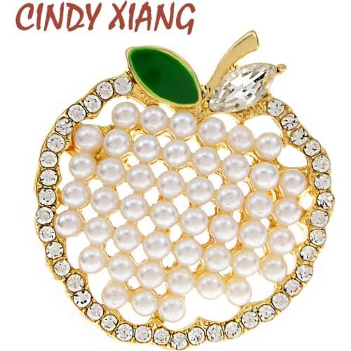 CINDY XIANG New Trendy Pearl Fruit Brooch Pins Ladies Childrens Fruit Apple Rhinestone Brooches Party Casual Men Jewelry Gift