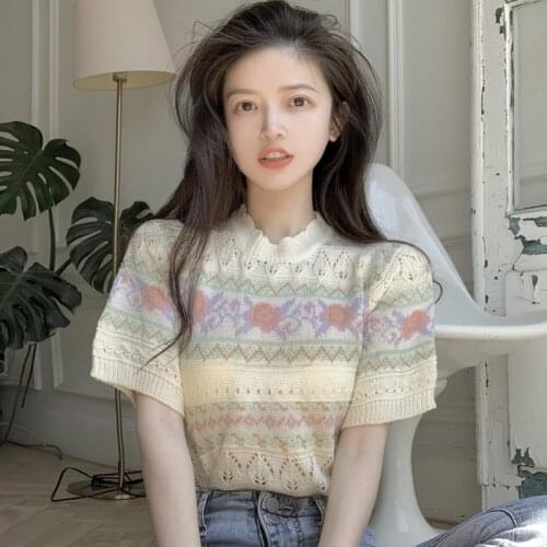 Women Tops Short-sleeved Sweater Womens Summer New Style French Design Niche Hedging Thin Top