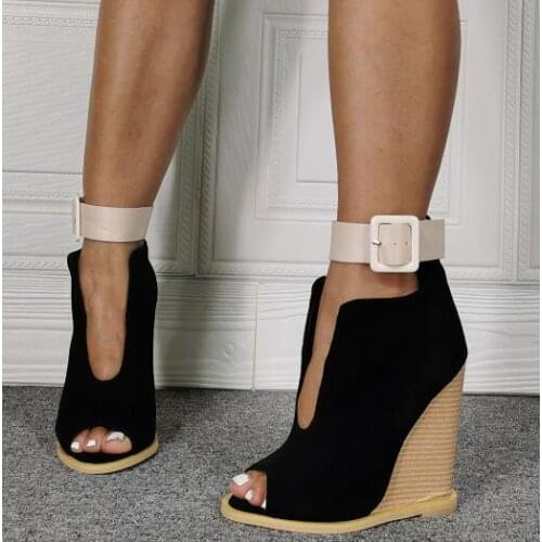 Linamong Drop Shipping Fashion Woman Black Suede V Shape Wedge Pumps Peep Toe Big Buckle High Heel Pumps Shoes Lady Big Size