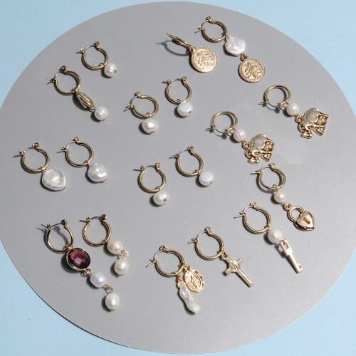 Artilady Freshwater Pearl Hoop Earrings for Women Gold Small Hoop Earrings jewelry Earrings gift Drop shipping