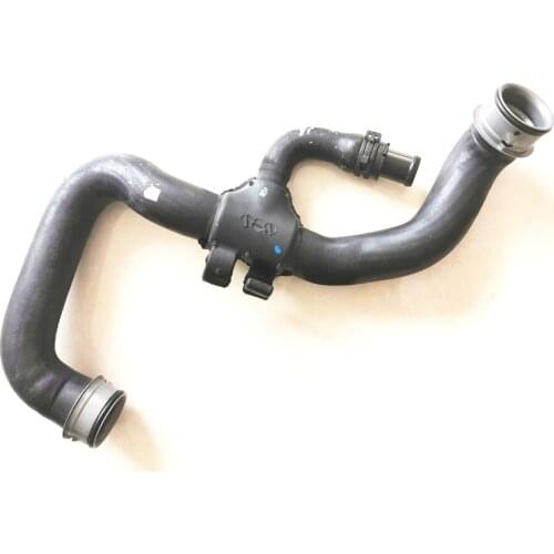 For Mercedes W204 C-Class Upper Passenger Right Radiator Coolant Hose 2045013782