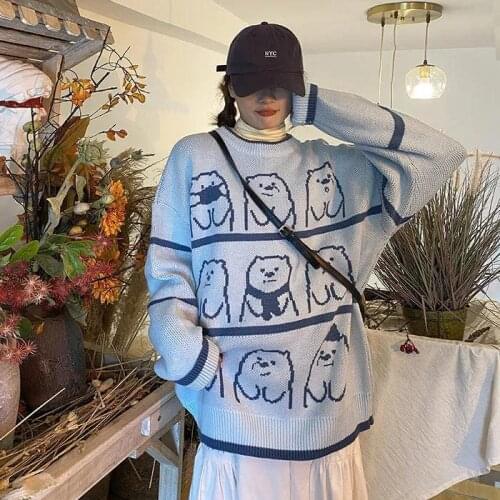 2021 autumn and winter new retro cartoon bear round neck thick sweater female Korean version loose wild knit jacket female tide