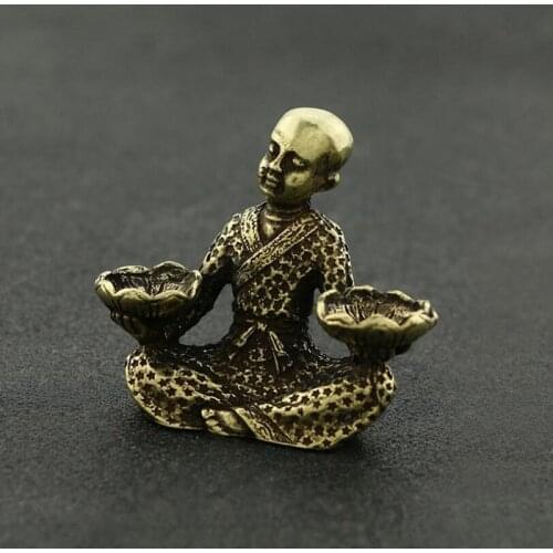 Retro pure copper monk Sit in meditation arhat lotus wax table home decoration bronze Buddha Candle Holders