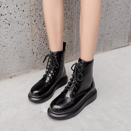 Fashion Women Platform Martin Boots Black Ankle Boots Lace up Thick Heels Gothic Punk Combat Boots Women Winter Shoes LJB197-1