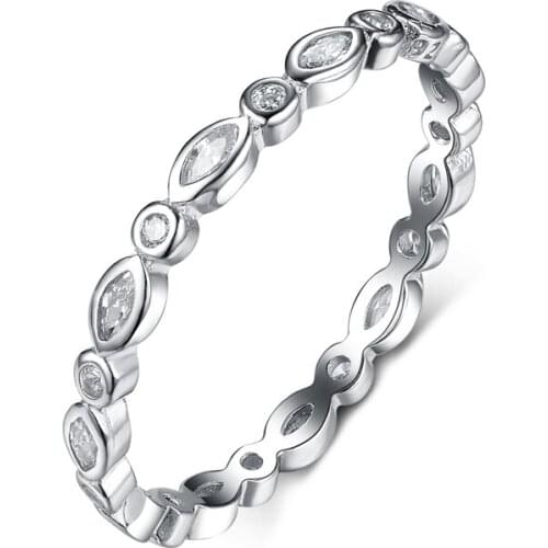 UFOORO Beautiful Clear Zircon White Gold Rings Jewelry Silver Romantic Design Retro Wedding Bands Rings For Women Gift