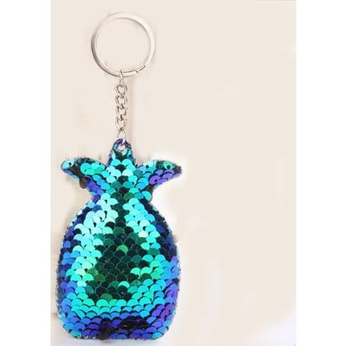 2019 Pineapple Keychain Glitter Sequins Pompom Keyrings for Women Sequin Porte Clef Pompom Fur Ball Car Key Chain WJ5517