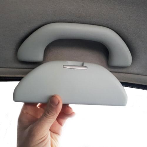 Car sun glasses box glasses case sunglasses holder auto eyeglasses box for Volkswagen for Polo 6R for Skoda Rapid Octavia Fabia