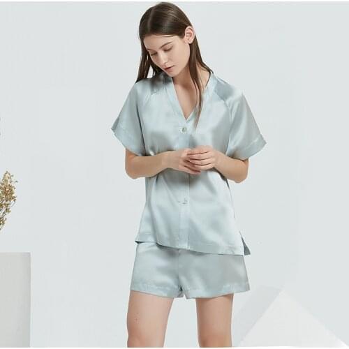 Summer Pajamas Pure Silk Sleepwear New Leisure V-neck Short-Sleeved Shorts Pajamas Set Loungewear Women Nightgown 100% Silk