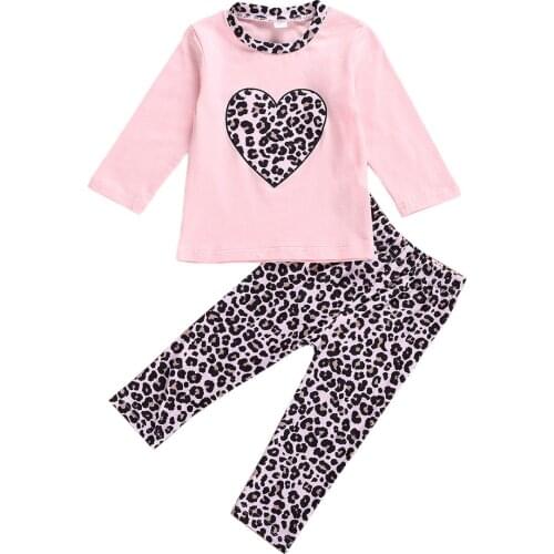 New Little Girl’s Long-sleeved Trousers Suit Sweet Heart Pattern T-shirt and Personality Leopard Long Pants