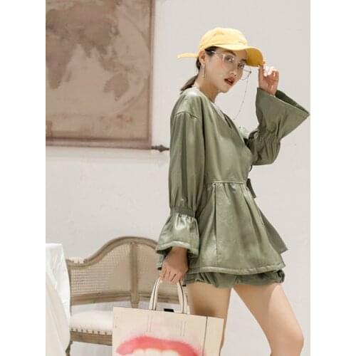 2020 Short Pleated Dress Coat Lace Up Real Flare Sleeve V-Neck Sheepskin Genuine Leather Jacket Harajuku Casual Outwear