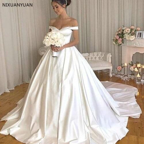 Wedding Dresses Off The Shoulder A-Line Bride Dress with Court Train Wedding Gowns Buttons Back Vestido De Noiva