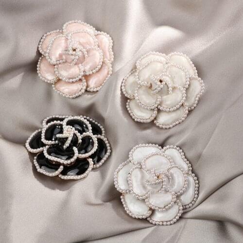 2021 Trendy Camellia Flower Pearl Brooch For Women Fashion Brooch Pin Bouquet 4 Color Style Brooches And Pins Scarf Clip Jewelry