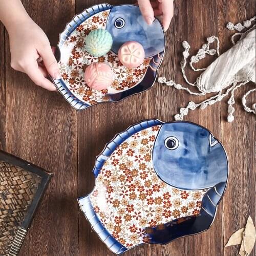 Japanese Ceramic Hand Painted Irregular Dinner Plate Creative Fish Shape Sushi Plate Restaurant Dessert Snack Dish Tableware