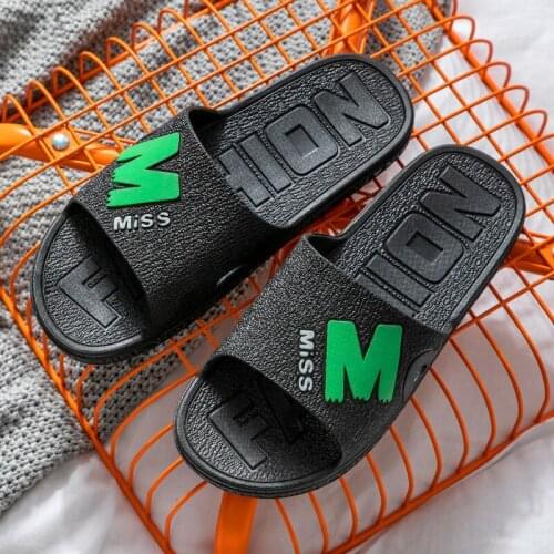 Comfortable unique bath slippers summer home indoor non-slip anti-odor soft bottom comfort slippers men wear outdoor trend drag