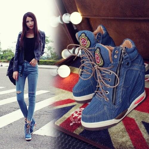 Autumn 2021 personalized muffin with elevated thick bottom casual denim lace short boots for women