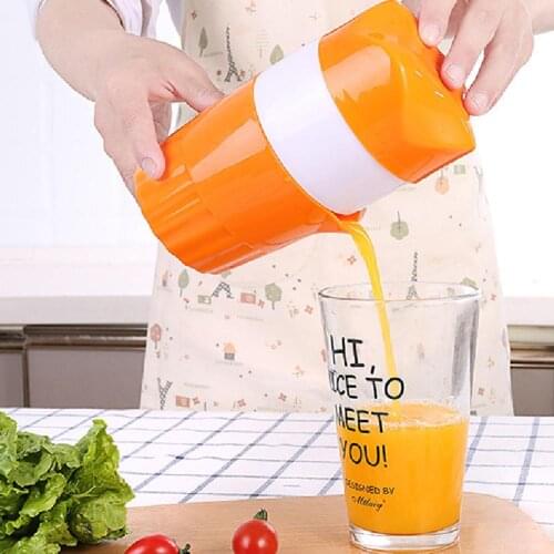 High Quality 300ml Lemon Juicer For Orange Lemon Fruit Squeezer Original Juice For Child Portable Juicer Blender For Home