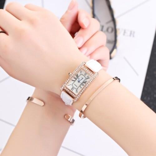 Fashion Womage Brand Women Watches Diamonds Dress Ladies Casual Crystal Quartz Sport Wristwatch Leather Student Girl Gift Clock